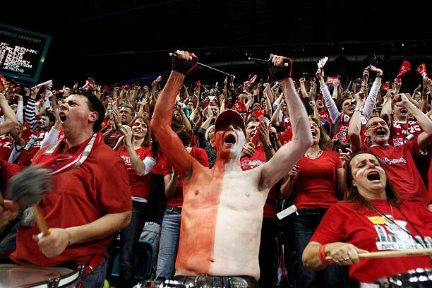 延续高位逼 延续高位逼