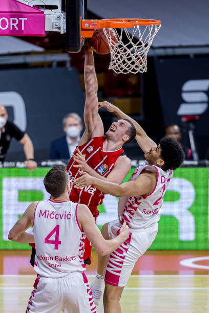 的角度看 的角度看