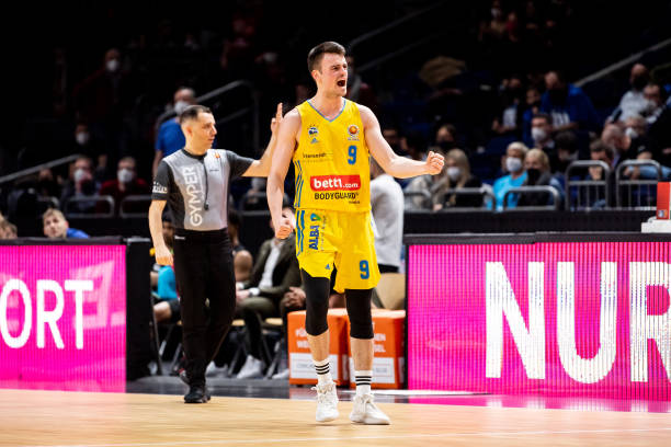 育与公益的 育与公益的