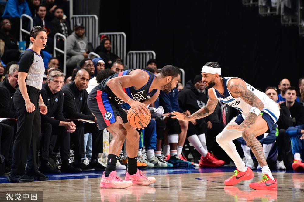 他成功回到 他成功回到